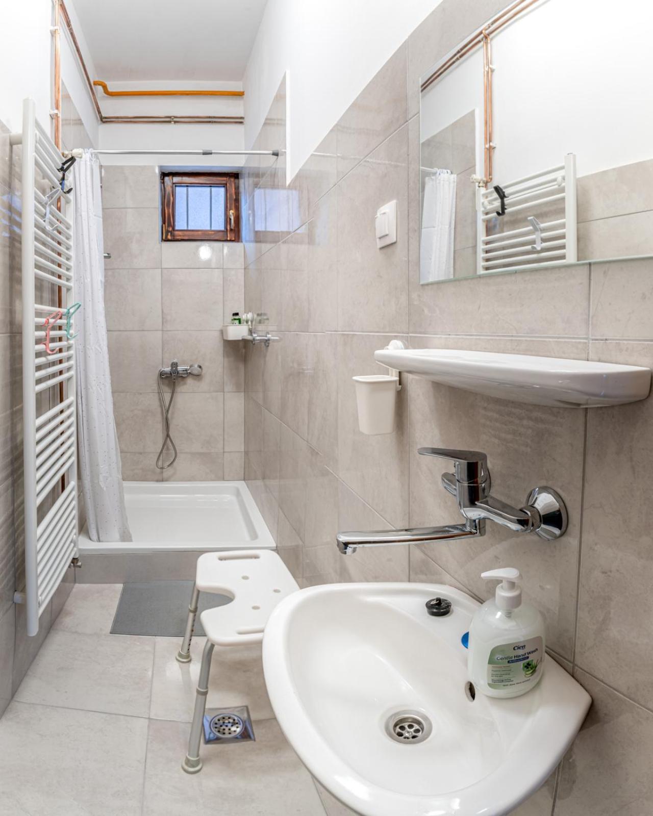 Apartman Jabuka Karlovac Esterno foto